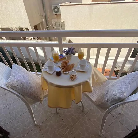 Πανσιόν Viola 3*