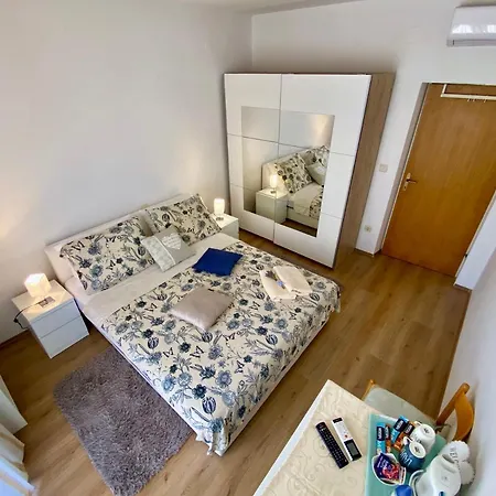 Viola 게스트하우스 챠브타트