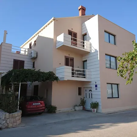 Guest house Viola *
